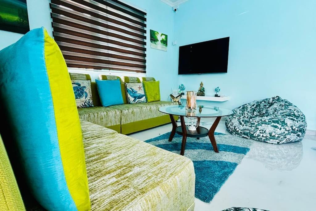 Turquoise Exotique