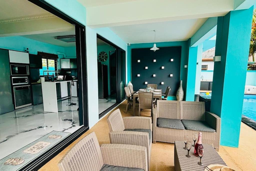 Turquoise Exotique